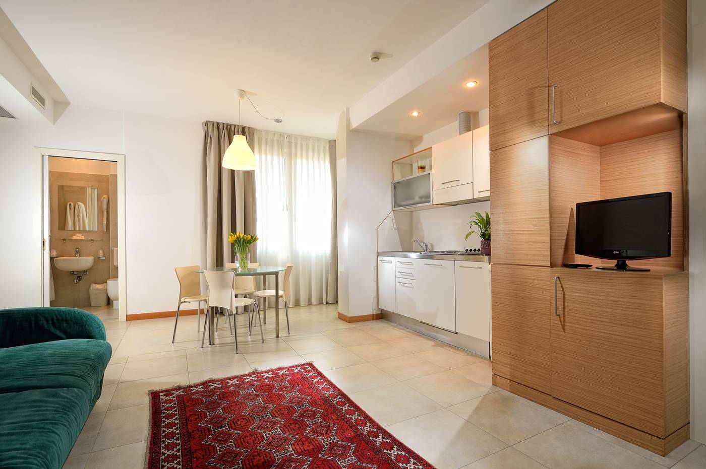 Elite-Hotel---Spa-Room-4