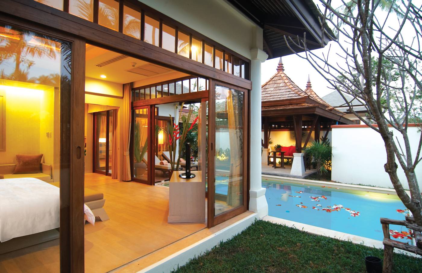 Melati-Beach-Resort-and-Spa-Room-51