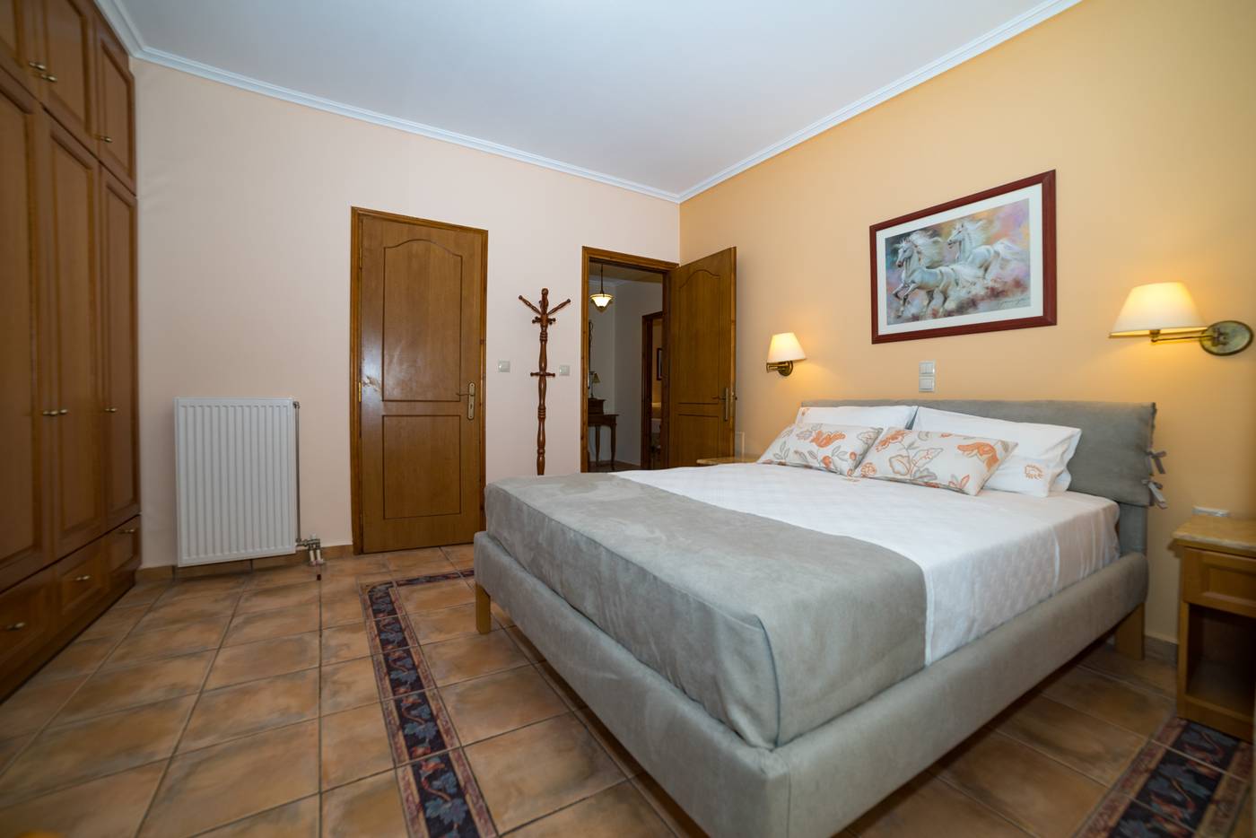 Andreolas-Luxury-Suites-Room-19