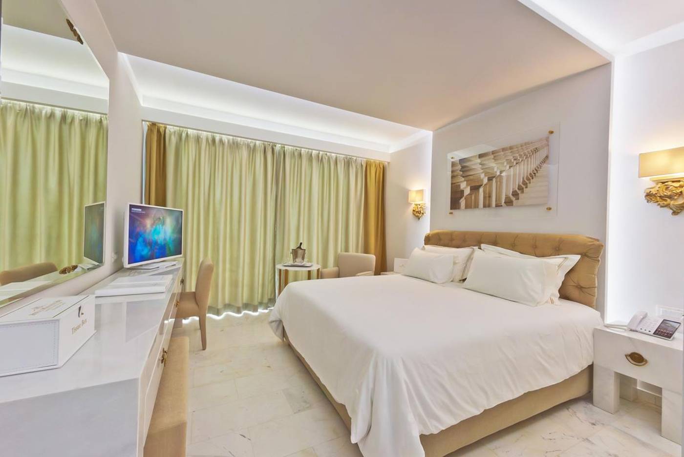 Royal-Marmin---Adult-Only-Room-36