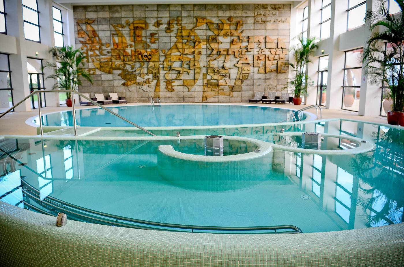 Crowne-Plaza-Vilamoura-Pool-73