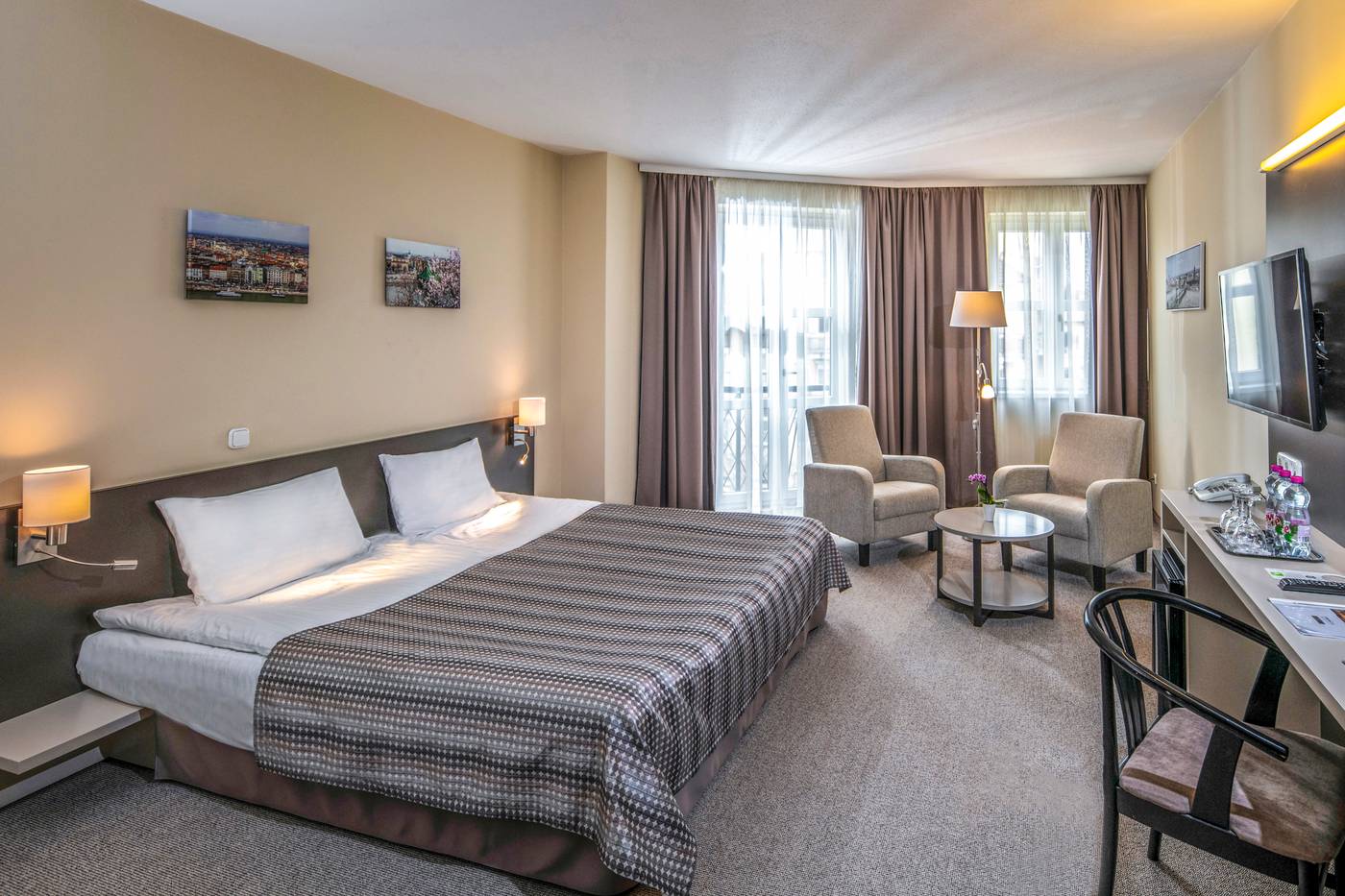 Corvin Hotel Budapest - Corvin wing-Hungary-BUDAPEST-Room-3