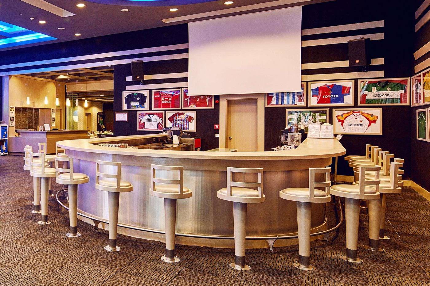 Gloria-Serenity-Resort-Bar-91