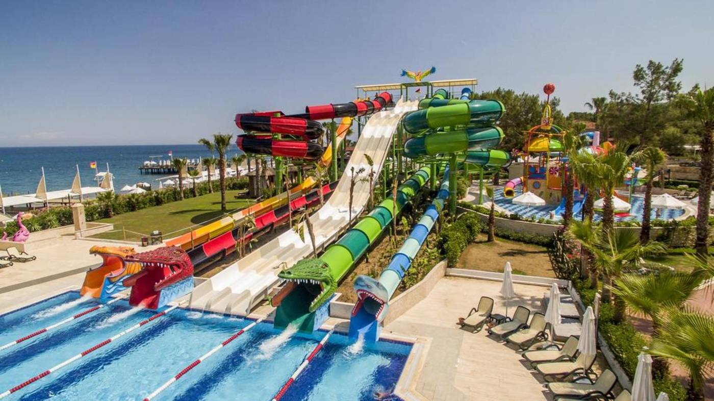 Crystal-Flora-Beach-Resort-Pool-4