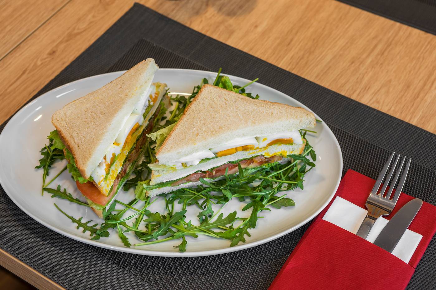 ibis-Muenchen-City-Sued-Bar-40