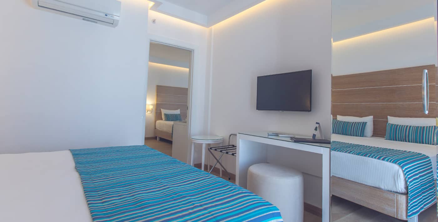 Garcia-Resort---Spa-Room-33