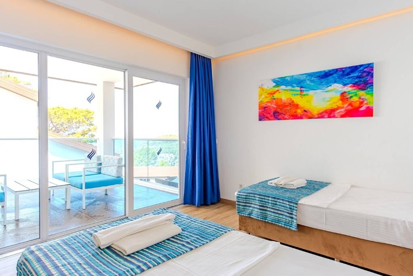 Garcia-Resort---Spa-Room-40