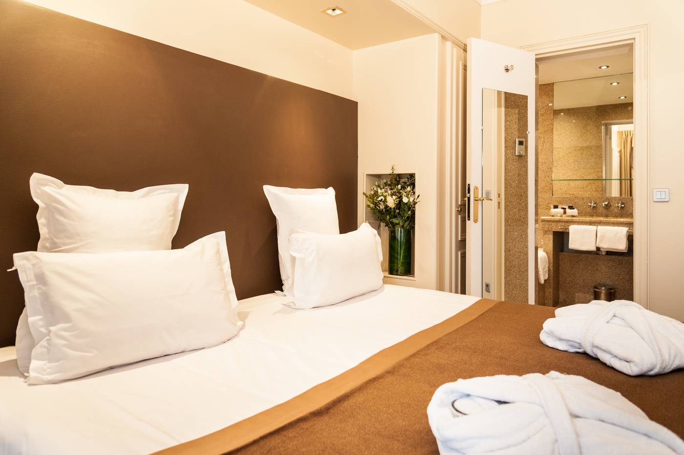 Saint-James-Albany-Paris-Hotel-Spa-Room-43