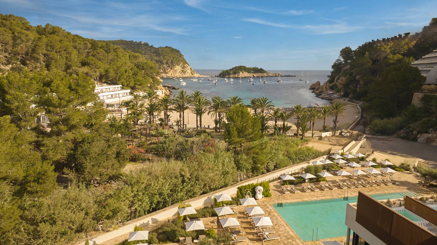 Club Cala San Miguel Hotel Ibiza, Curio Collection by Hilton