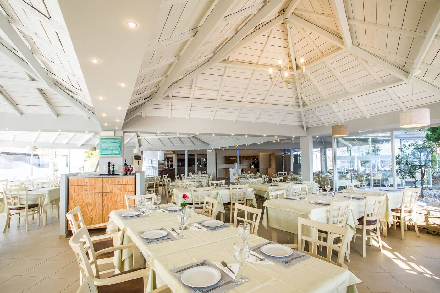 Coral-Blue-Beach-Restaurant-52