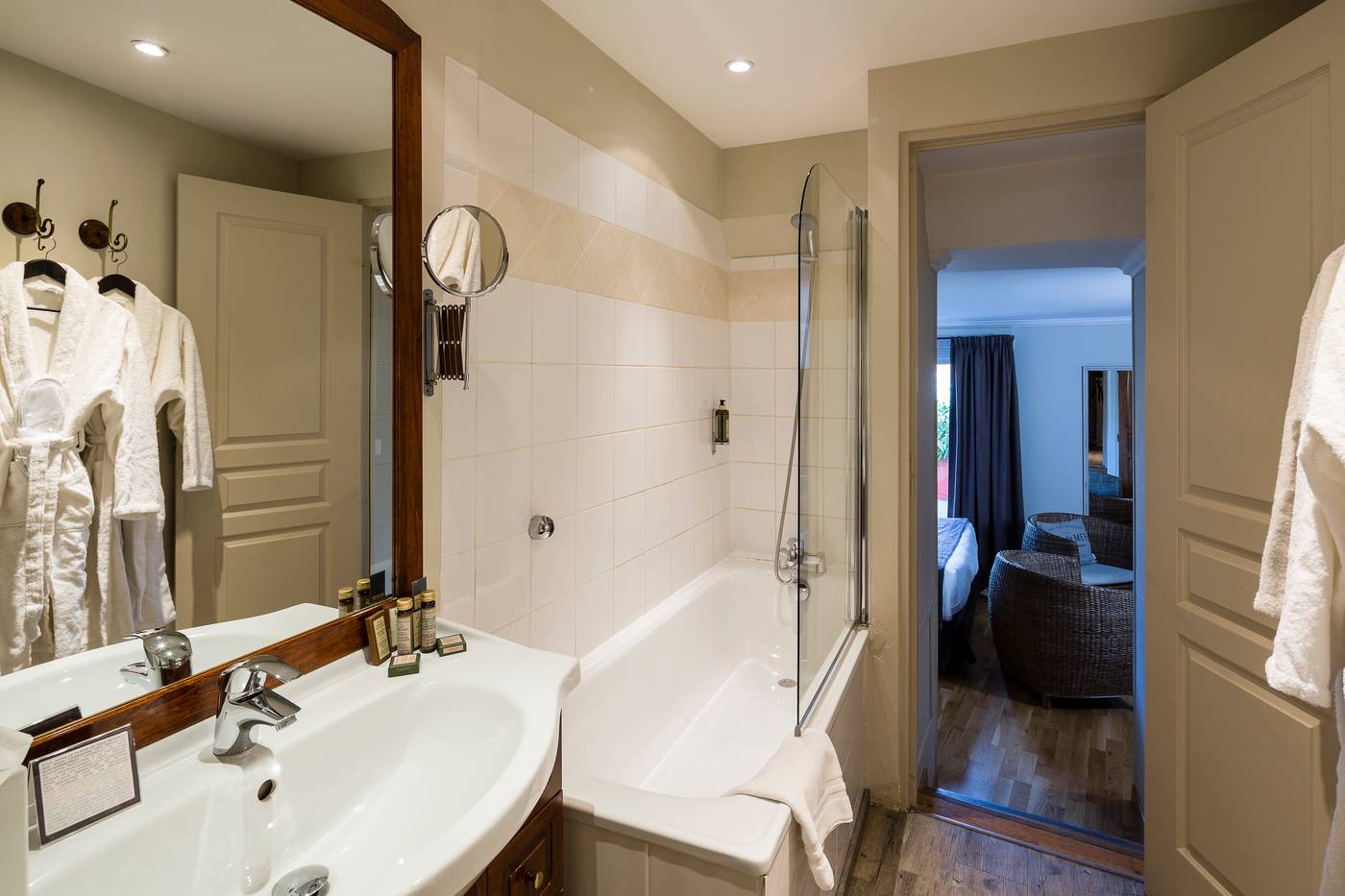 De l'Horloge-France-AVIGNON-Room-7