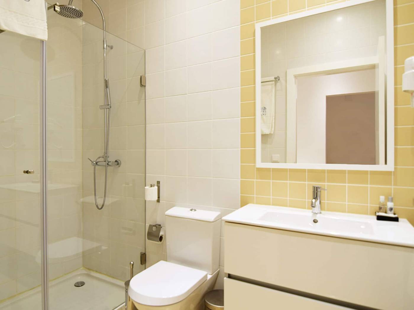 Chiado-Dream-Apartments-Room-26