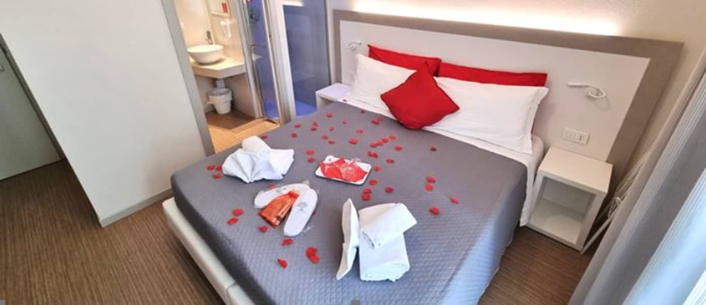 Hotel Amicizia-Italy-RIMINI-Room-8