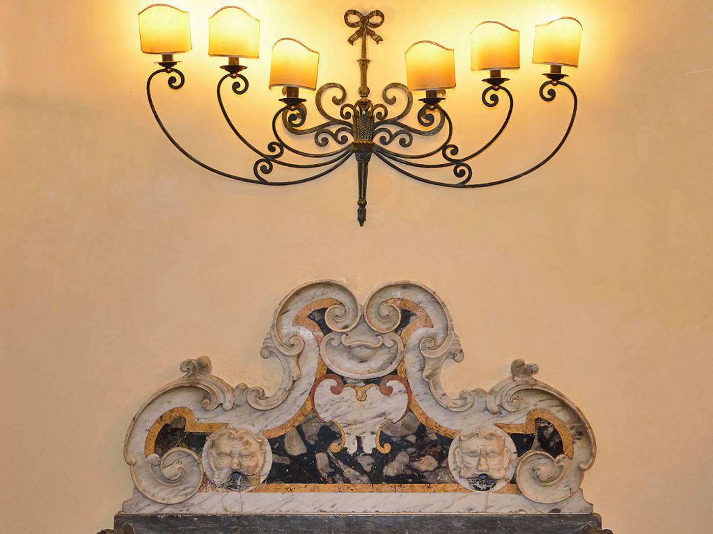 Hellenia-Yachting-Lobby-40