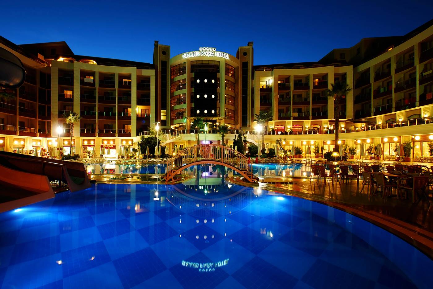 Grand-Pasa-Hotel-Pool-29