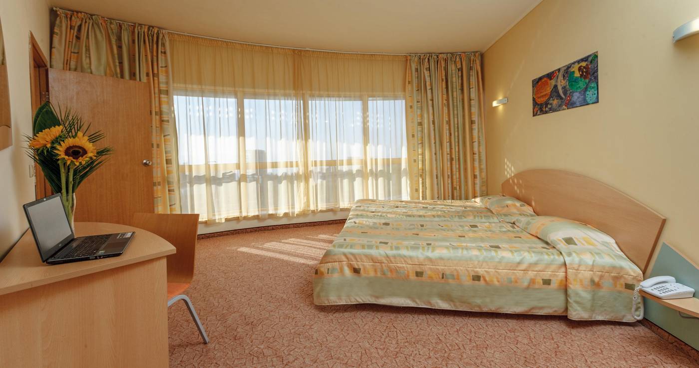 Atlas-Bulgaria-GOLDEN SANDS-Room-7