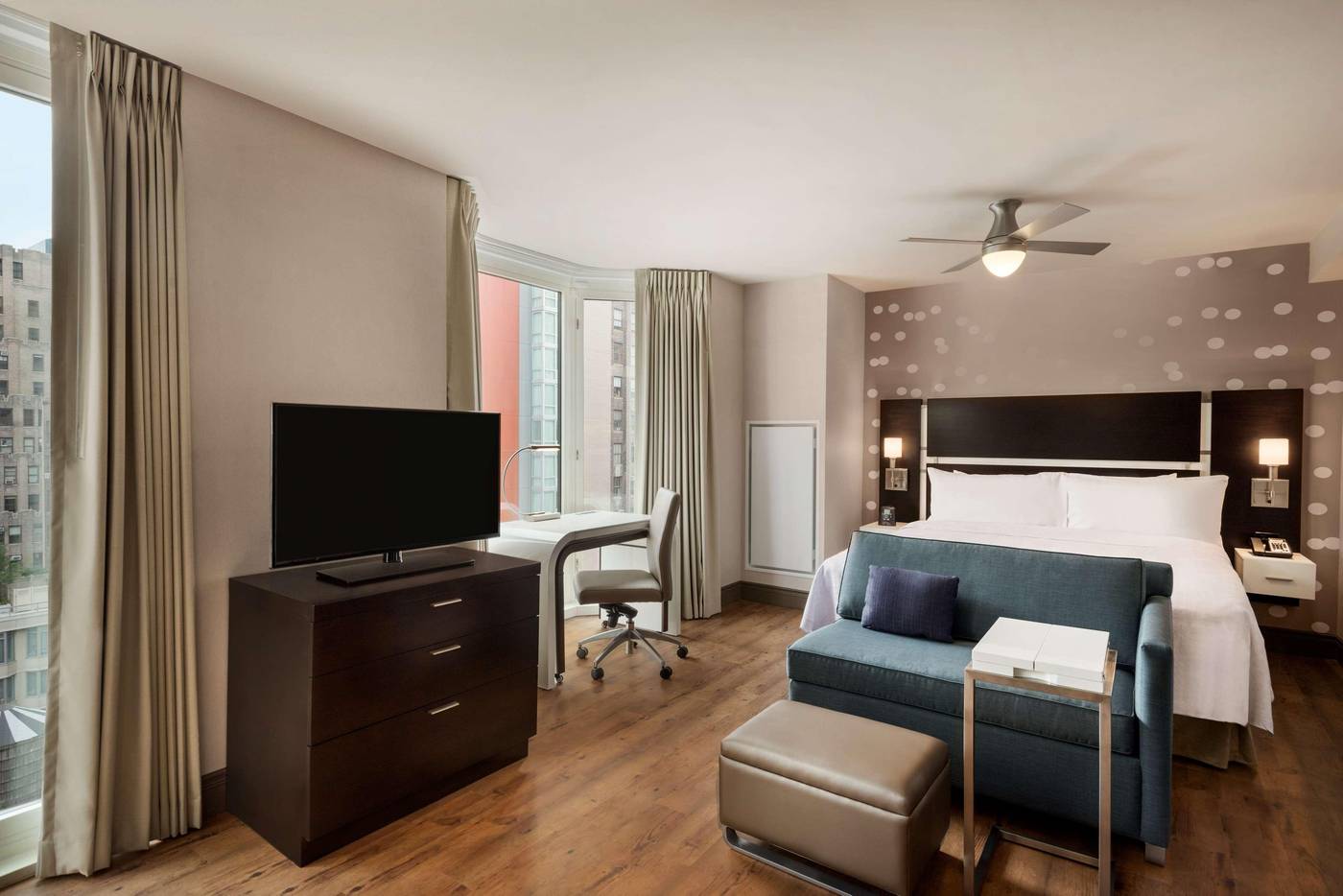Homewood-Suites-by-Hilton-New-York-Midtown-Manhatt-Room-15