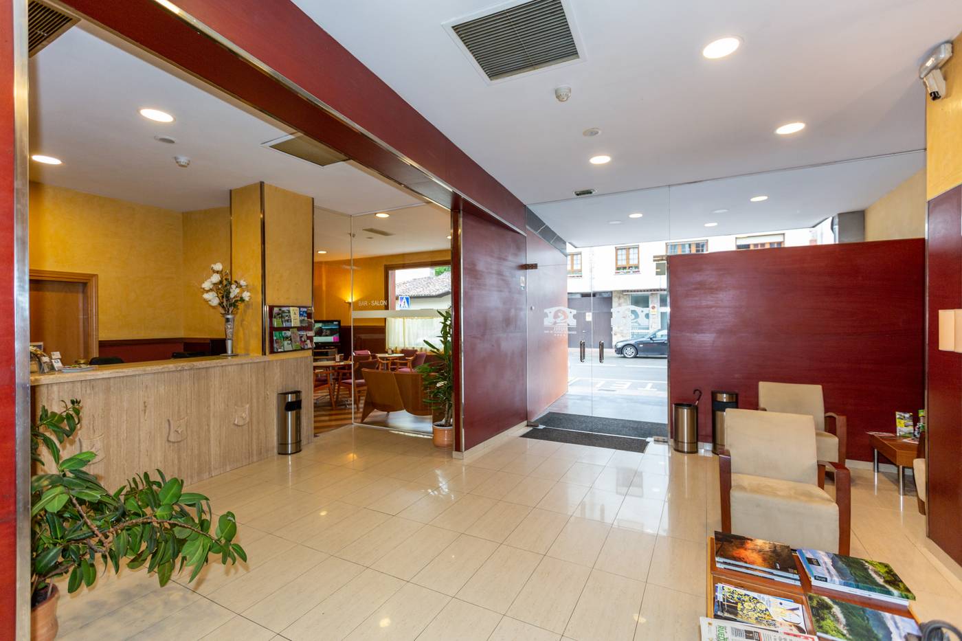 Ciudad de Cangas de Onis-Spain-CANGAS DE ONIS-Lobby-5