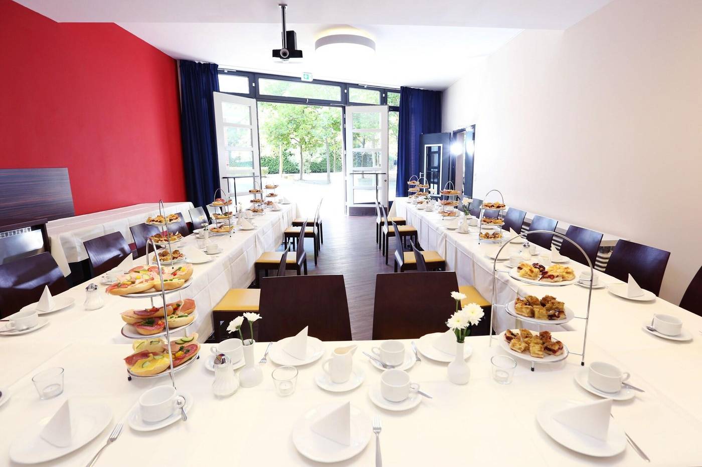 H24-Hoteltow-Restaurant-26