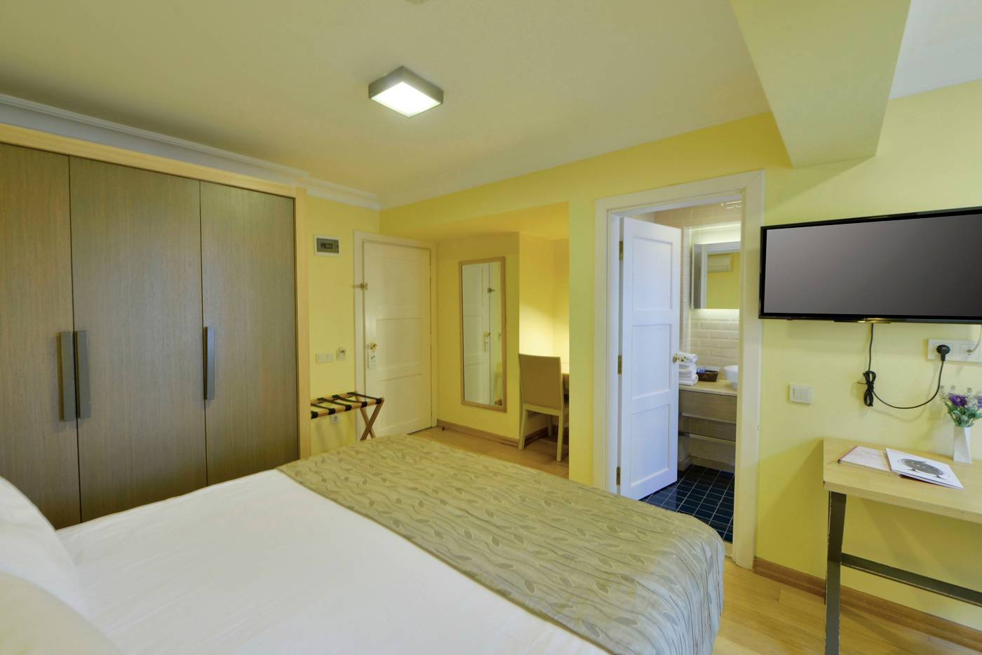 Agora-Life-Hotel-Room-37