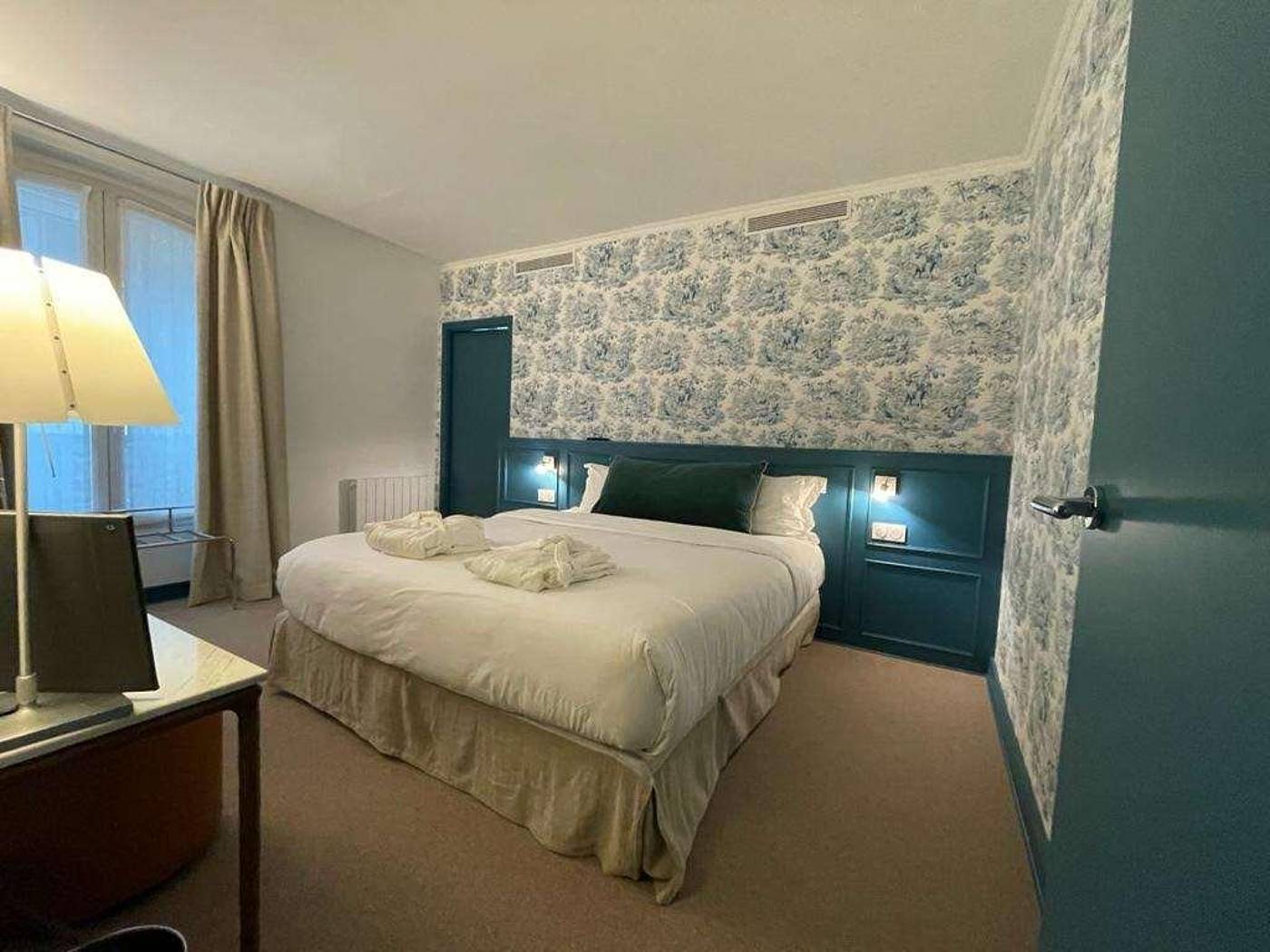 Pergolese-Paris-Room-19