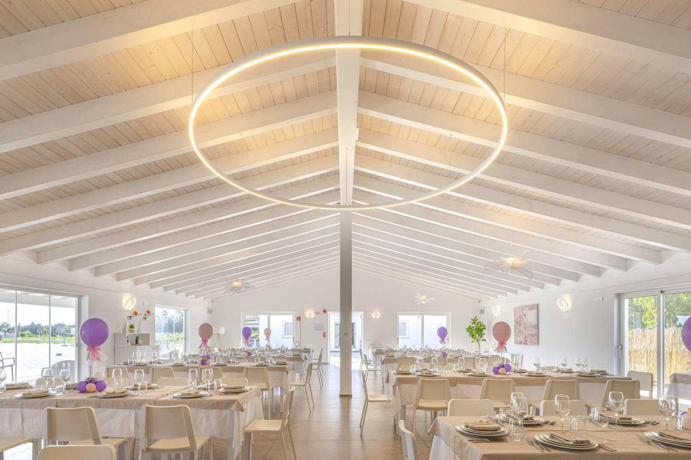 Hotel-S-arena-Beach-Restaurant-40