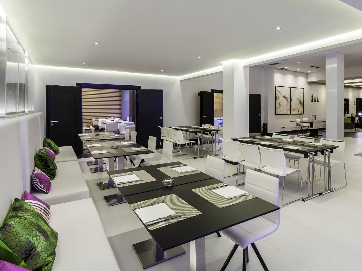 Ilunion-Suites-Madrid-----General-view-14