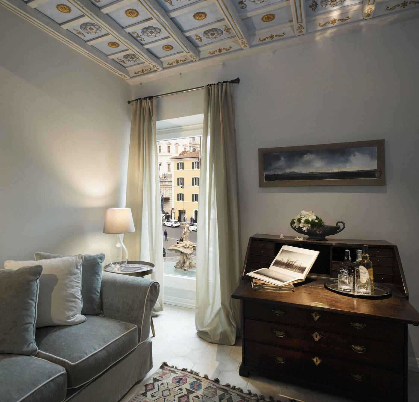 Palazzo-Caruso-Room-6