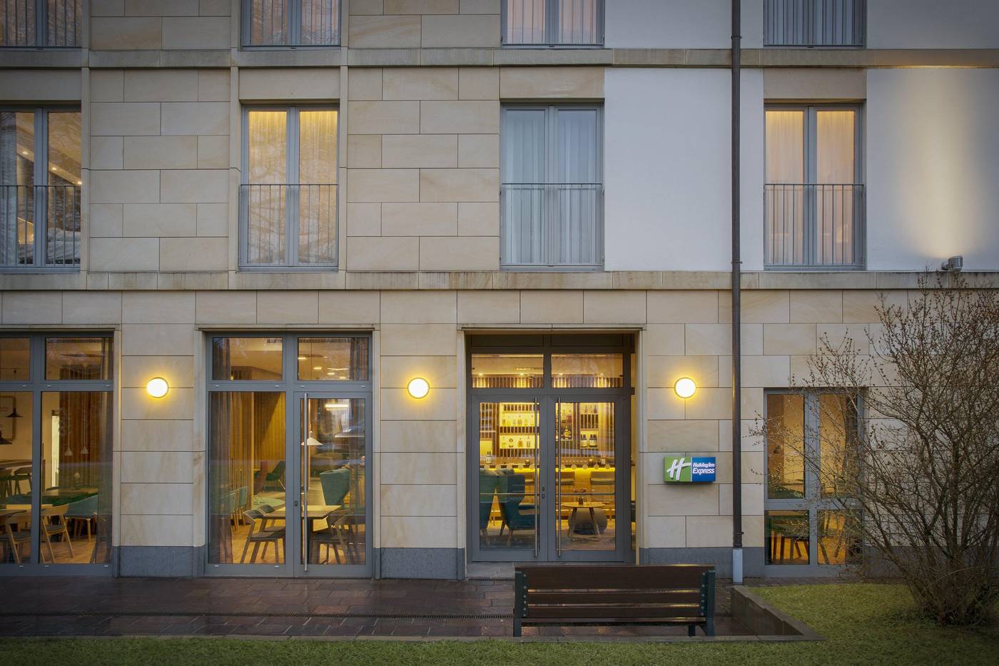 Holiday Inn Express Baden-Baden-Germany-BADEN-BADEN-General view-5