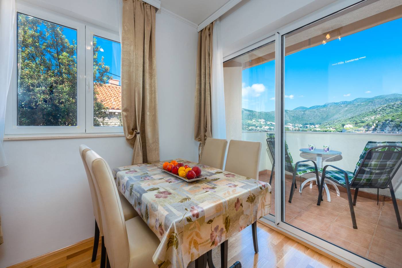 Villa-Lanterna-Room-32