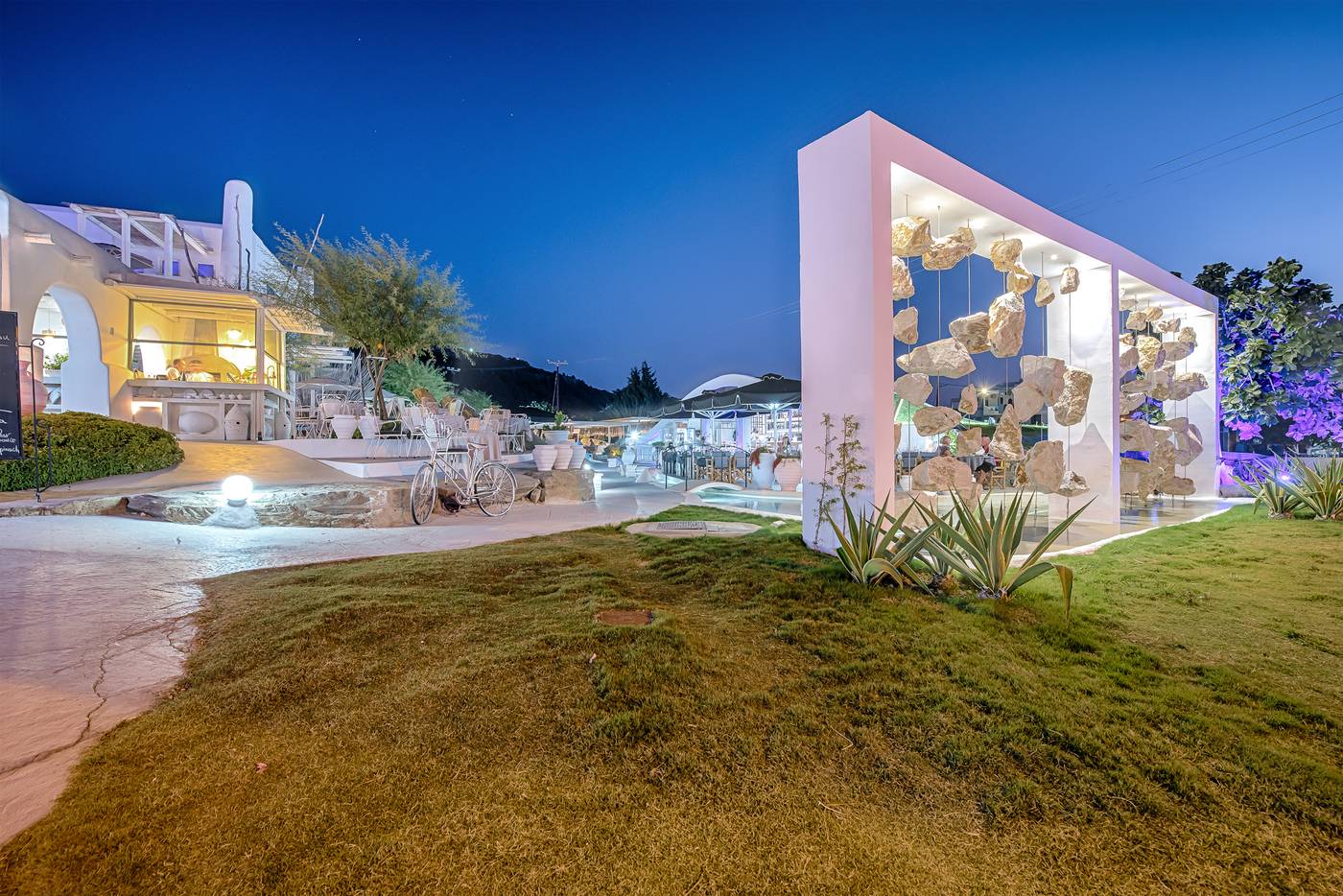 Kouros-Exclusive-General-view-6