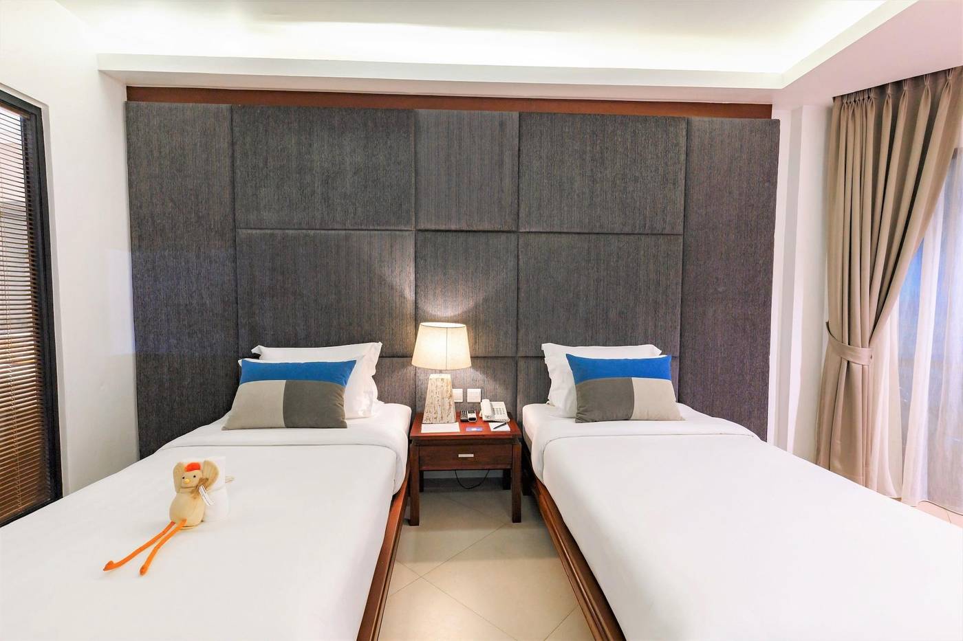 Baan-Laimai-Beach-Resort-Room-41