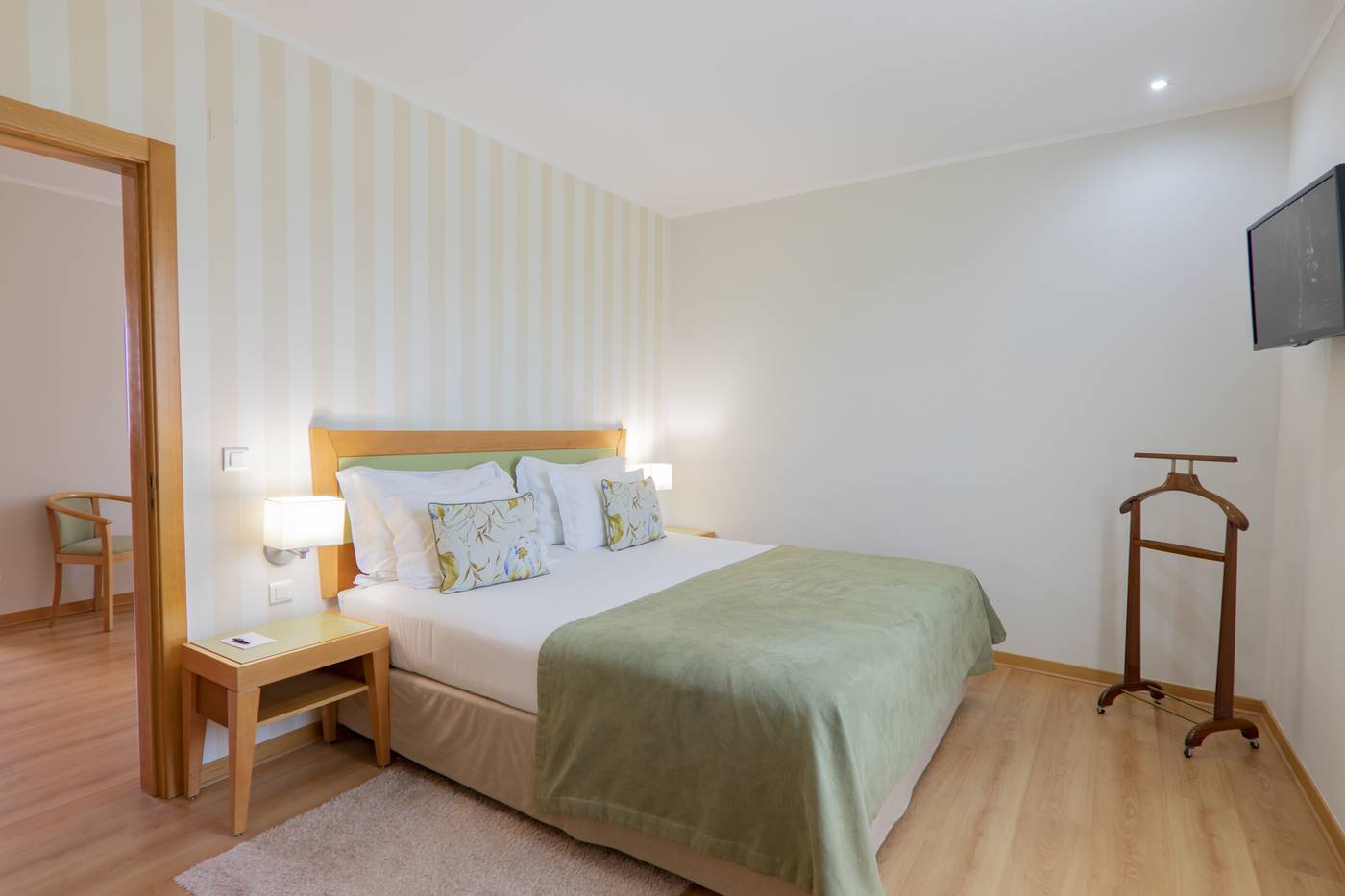 Luna-Esperanca-Centro-Hotel-Room-11