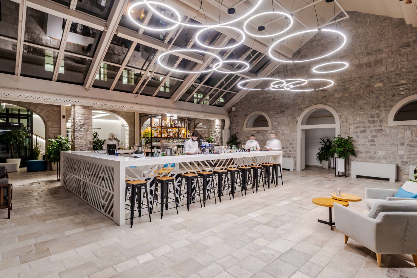 Lazure-Hotel---Marina-Bar-64