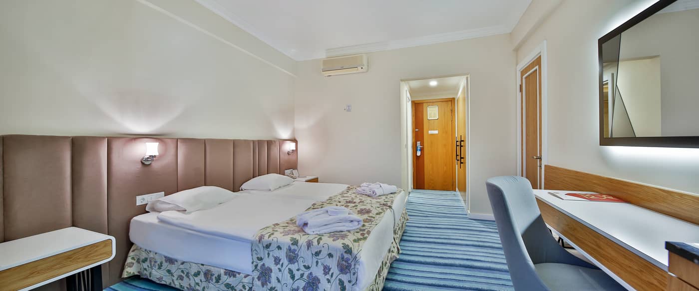 Throne-Sea-Gate-Belek-Hotel-Room-28