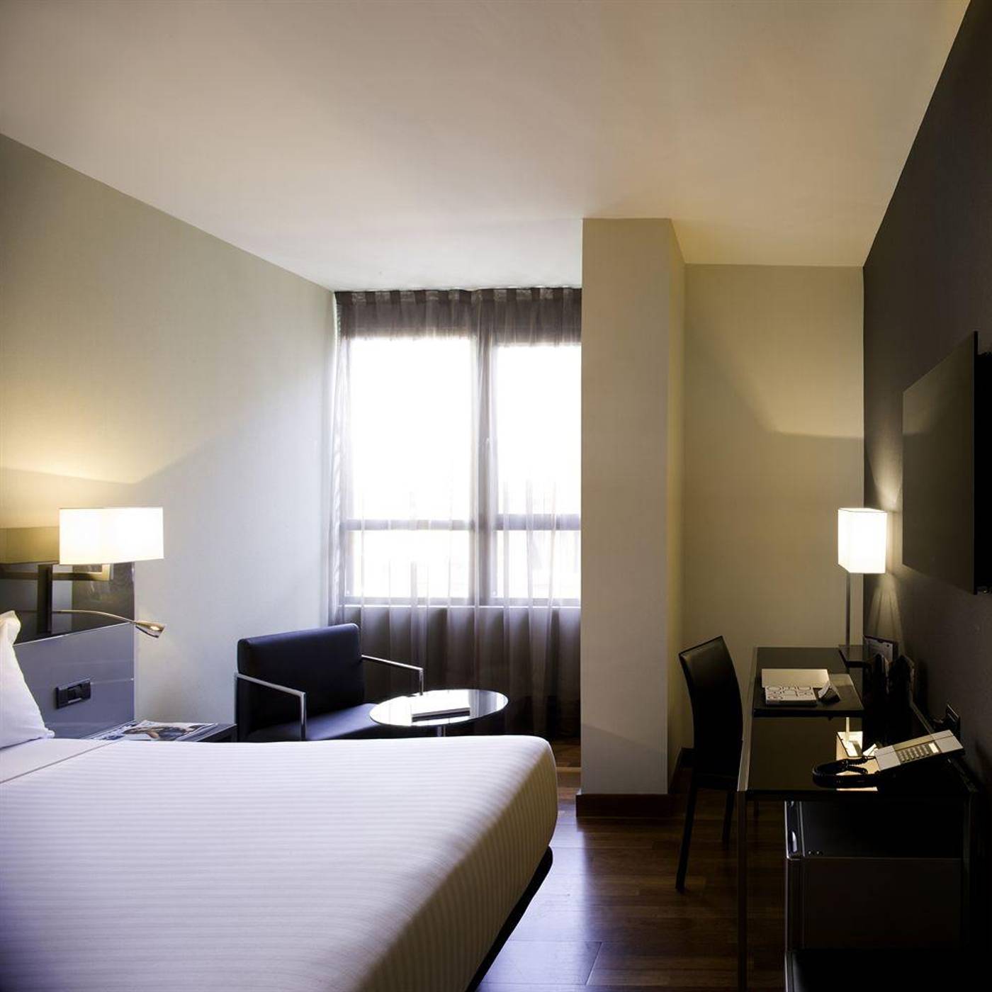 AC-Madrid-Avendia-de-America-General-view-34