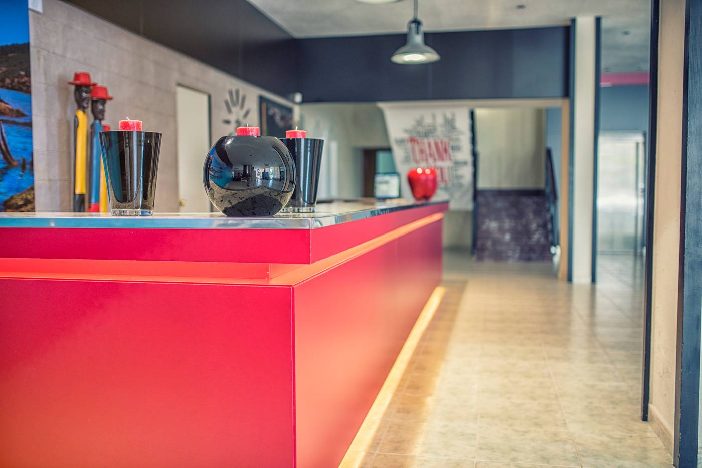 Azuline-Hotel-Pacific-Lobby-43