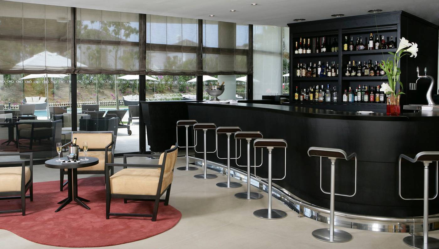 Senator-Banus---Adults-Recommended-Bar-34