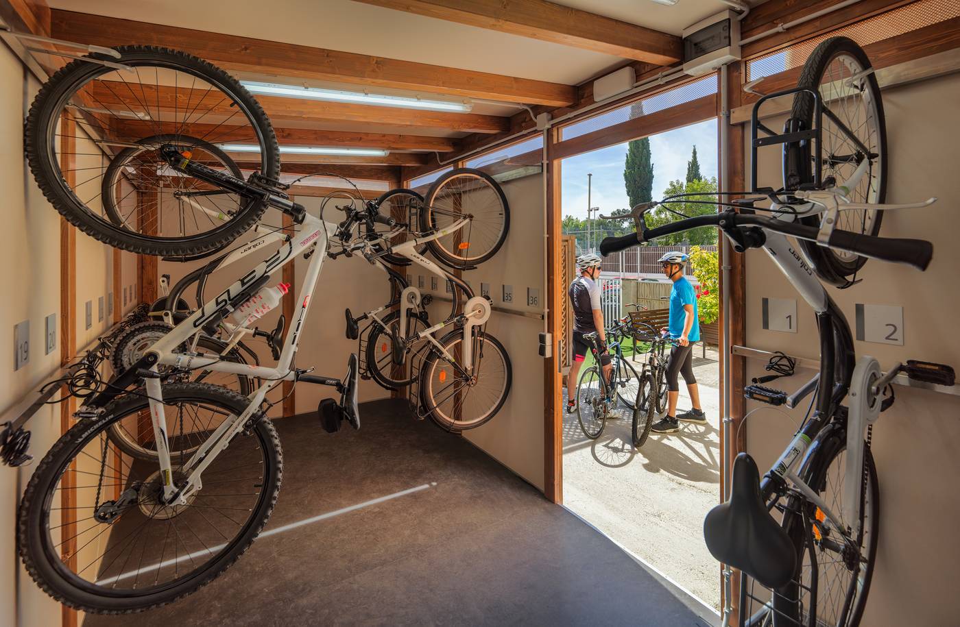 H10-Cambrils-Playa-Sports-and-Entertainment-38