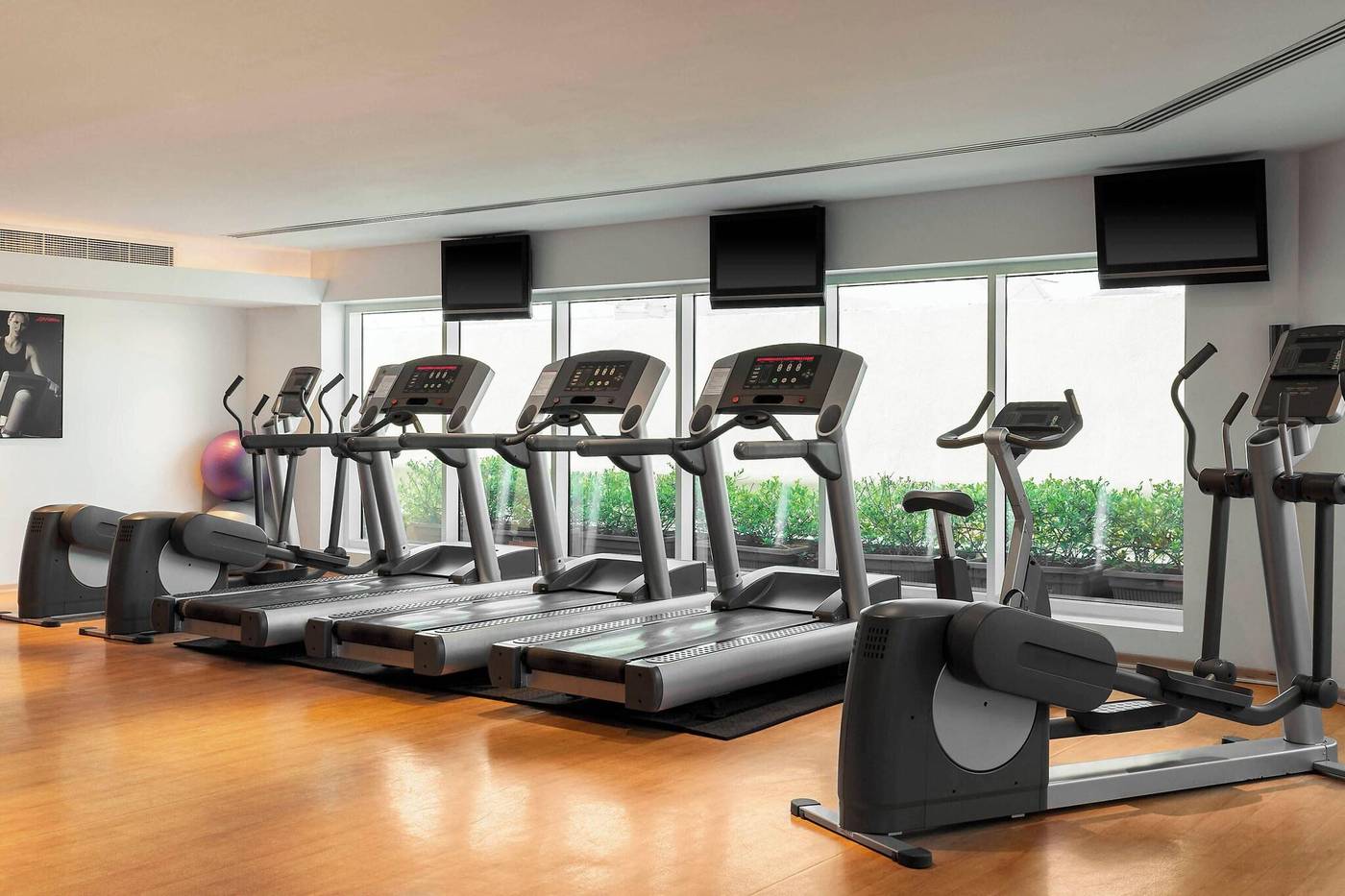 Four-Points-by-Sheraton-Downtown-Dubai-Sports-and-Entertainment-57