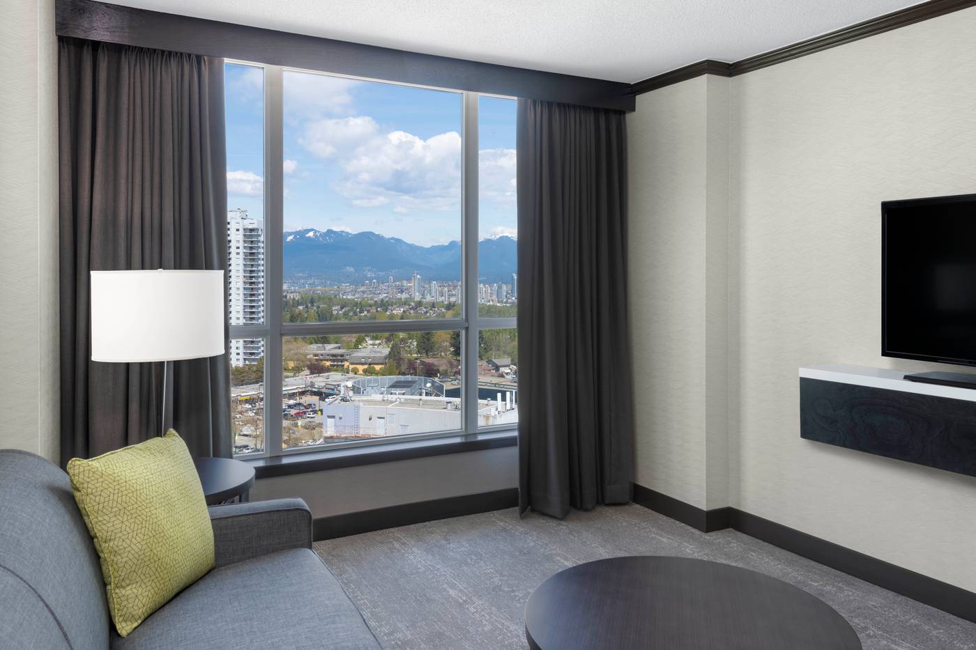 Hilton-Vancouver-Metrotown-Room-20