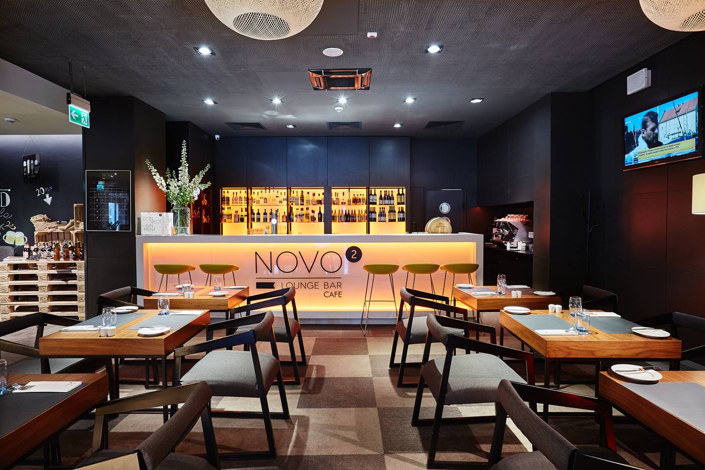 Novotel-Krakow-City-West-Bar-85
