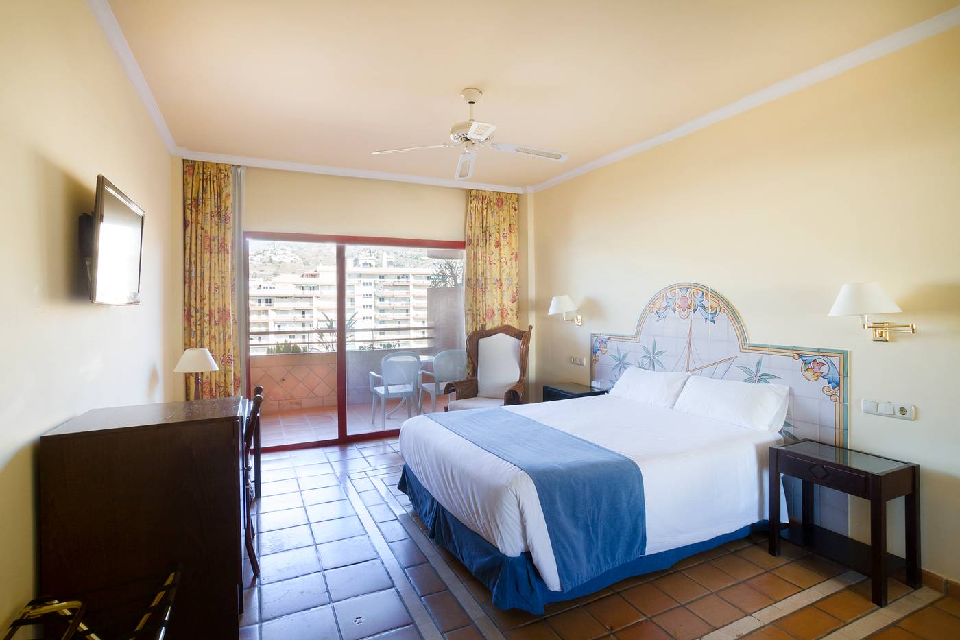 Ibersol-Almunecar-Beach-Spa-Room-17