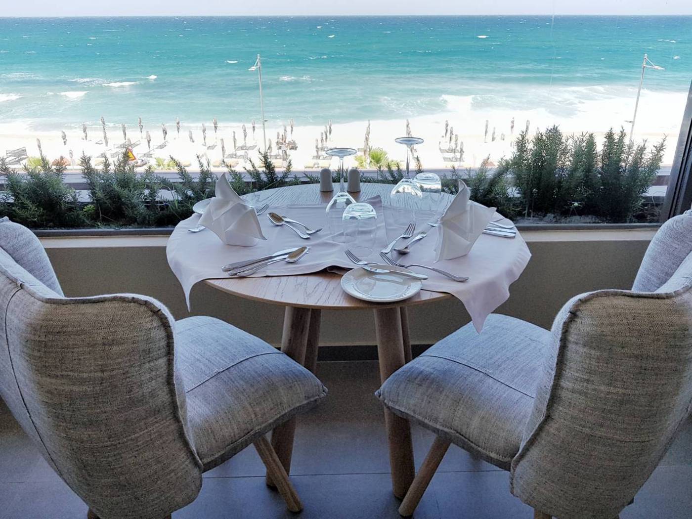 Ikones-Seafront-Luxury-Suites---Adults-Only-Restaurant-55