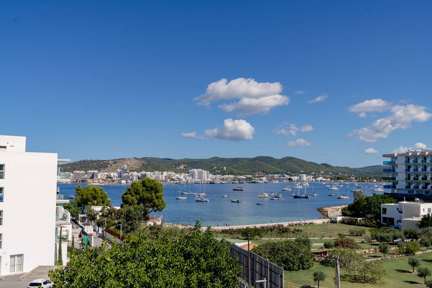 Ryans-Lolas---Adults-Only-General-view-8