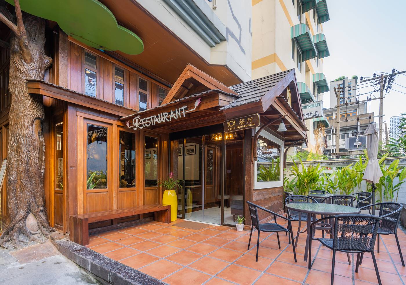 True-Siam-Phayathai-Hotel-Restaurant-3