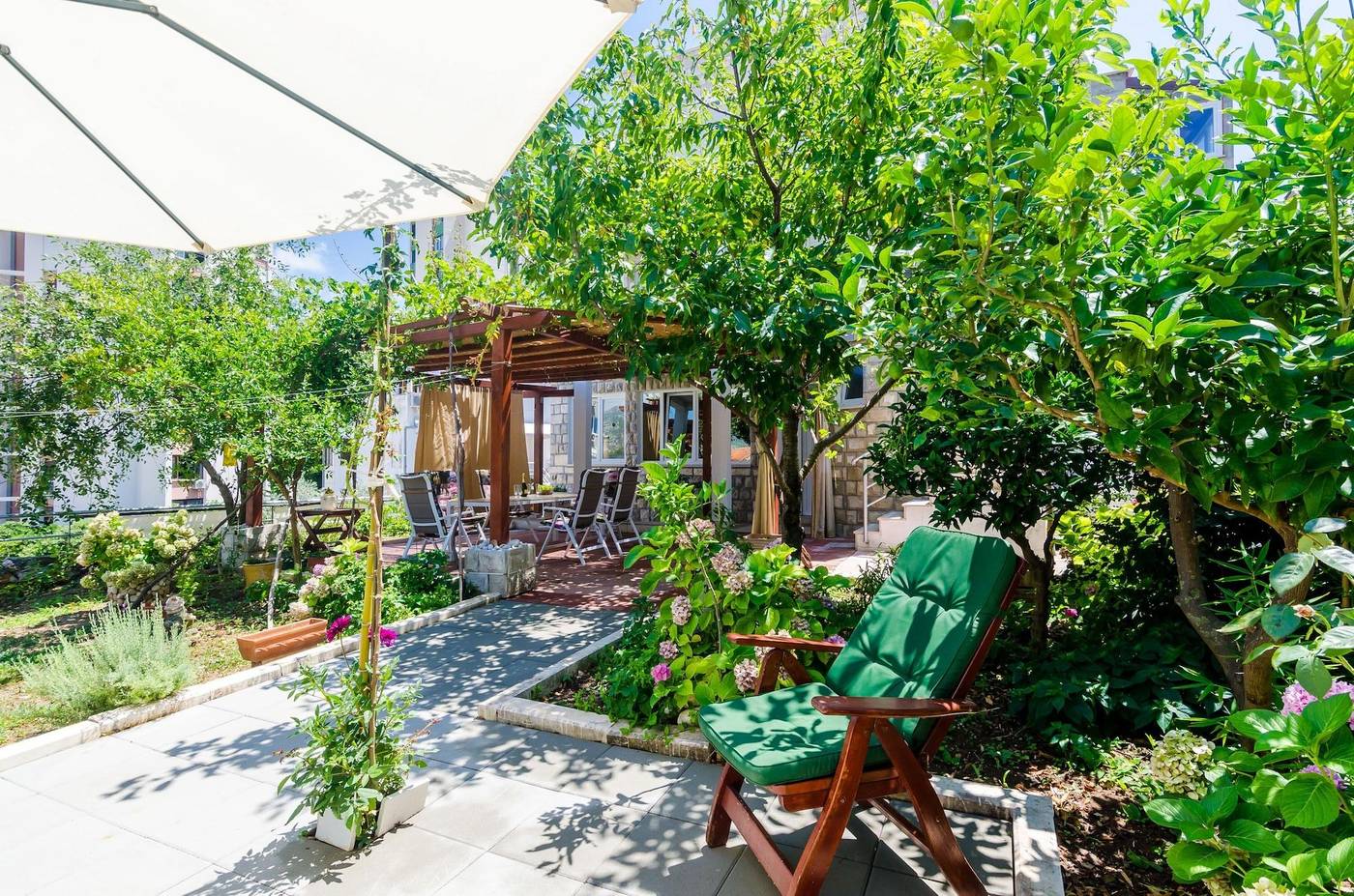 Apartments---Rooms-V-M-General-view-10