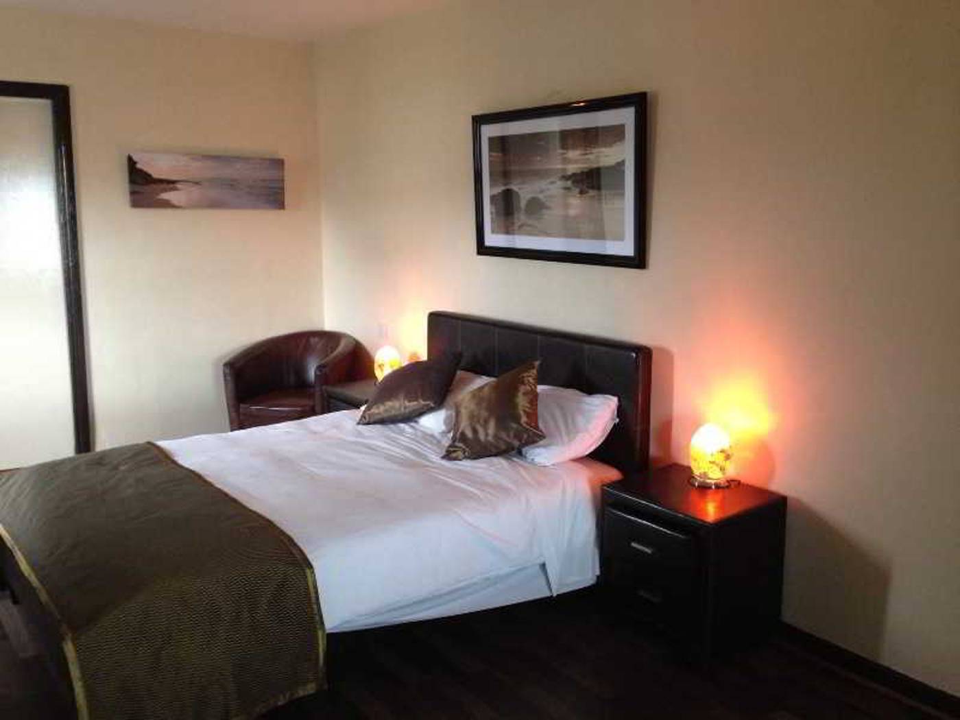 Maddens Bridge Bar and Restaurant - Ireland - co donegal - Room - 6