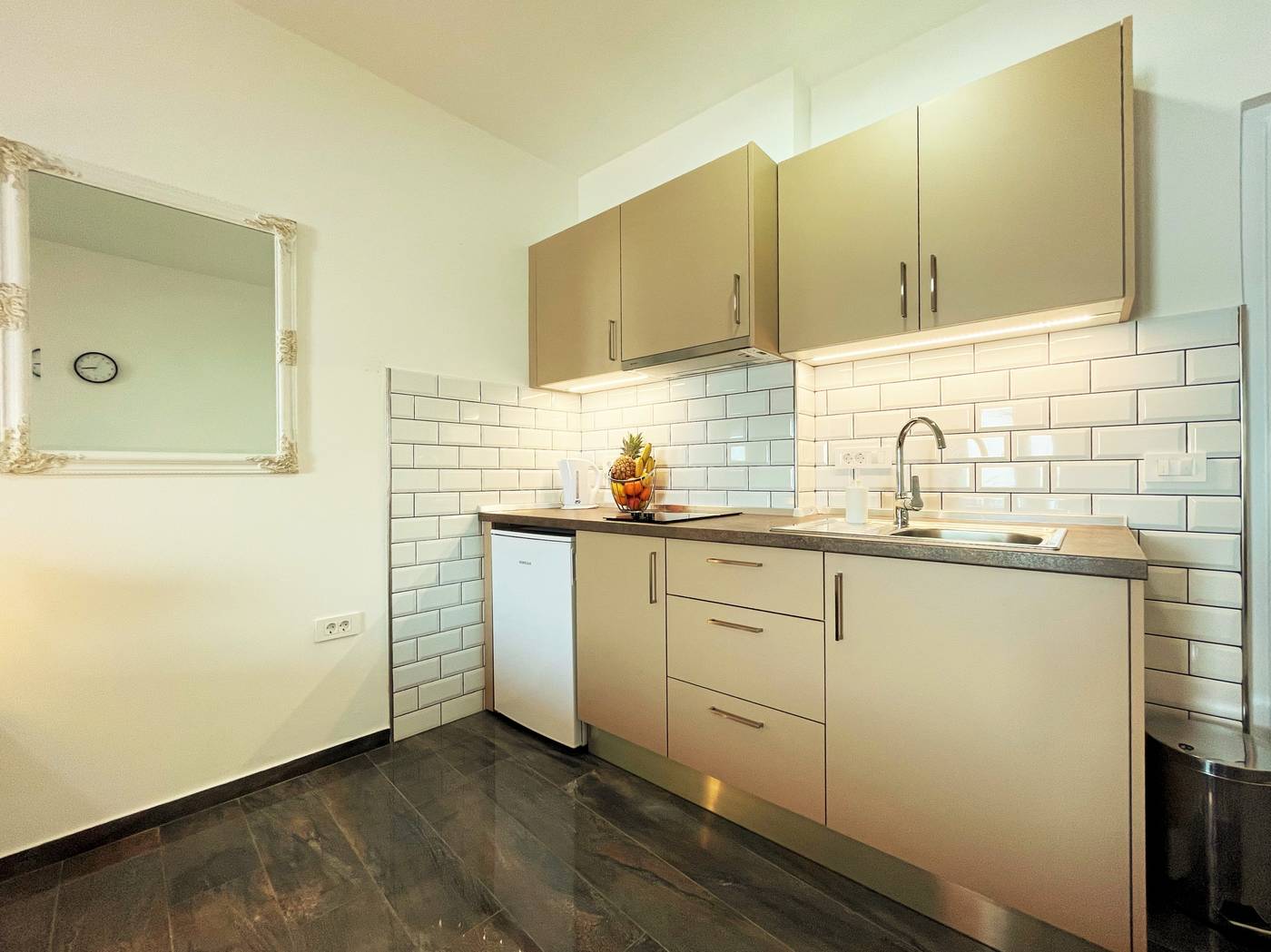 Villa-Sunset-Room-71