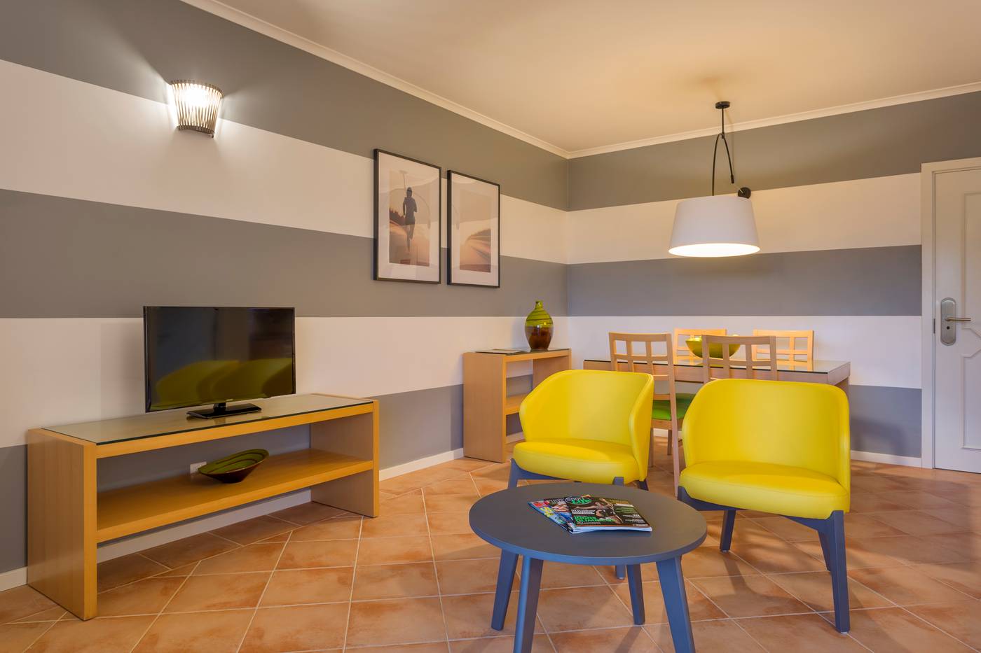 AP-Victoria-Sports---Beach-Room-25